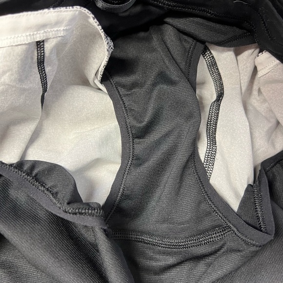 Lululemon Athletica Black and Gray Ombre Athletic Shorts - Picture 5 of 5